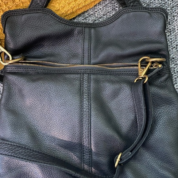 Fossil Erin Fold Over Leather Bag- Gently Used - Picture 7 of 7